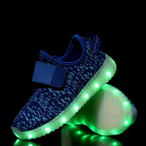 Kids Light Up Shoes A123