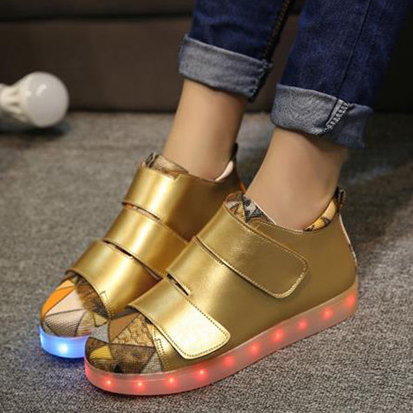 Shoes With Led Lights A024